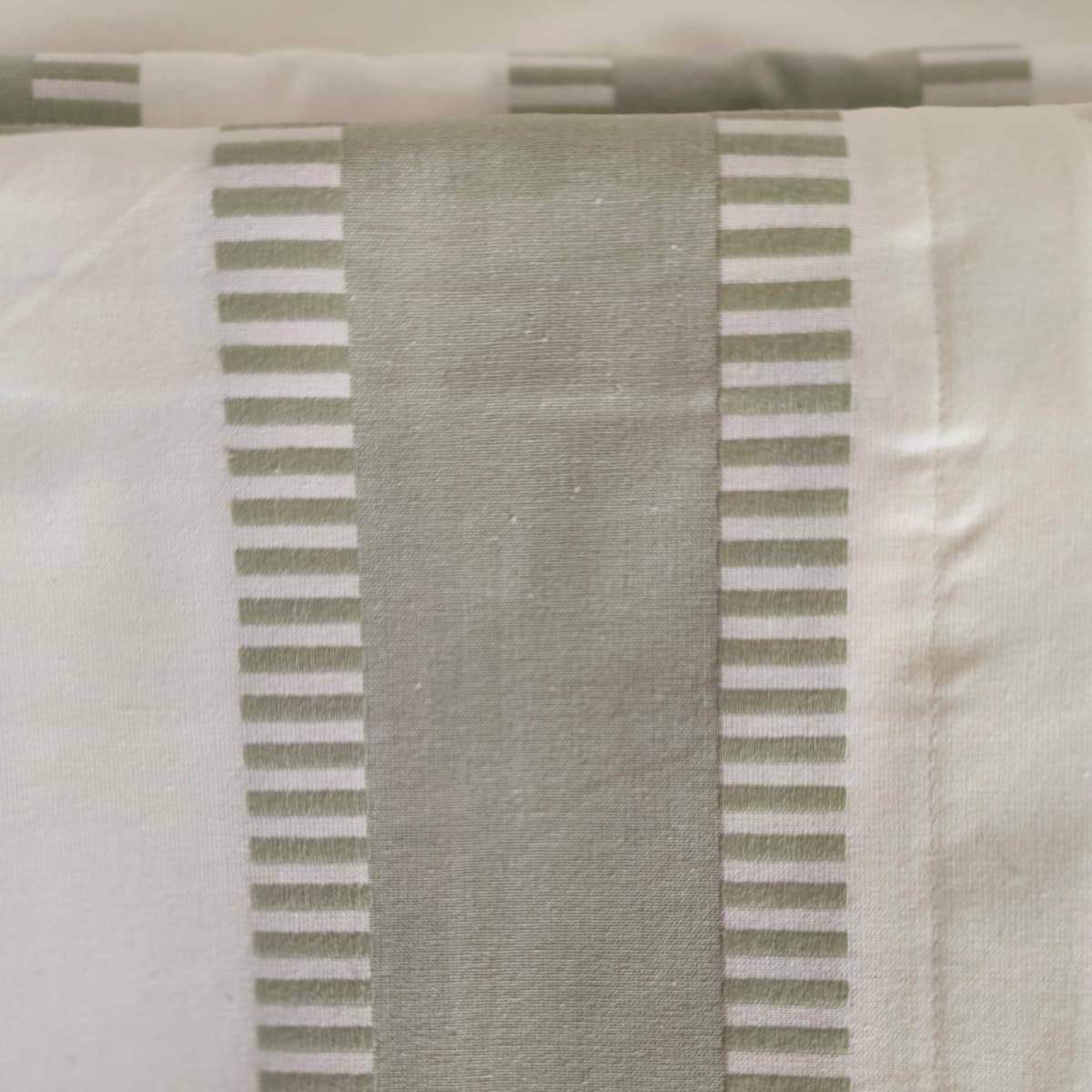 Bed Sheet with two Pillow covers - Woven Stripes