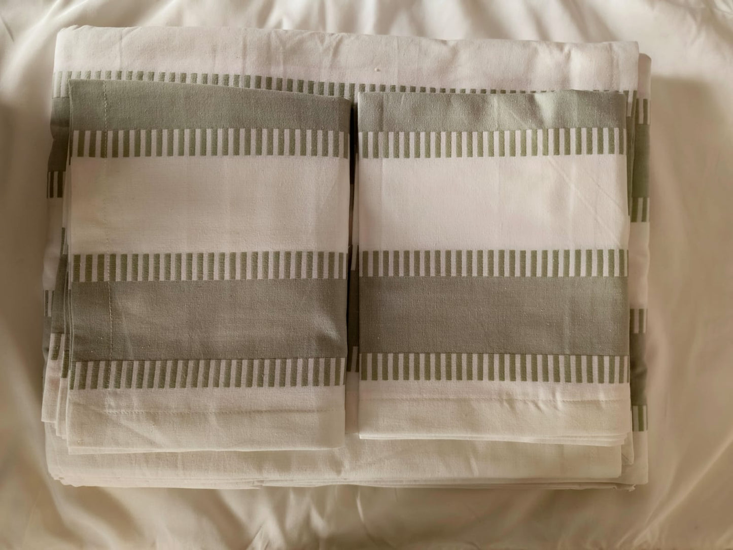 Bed Sheet with two Pillow covers - Woven Stripes