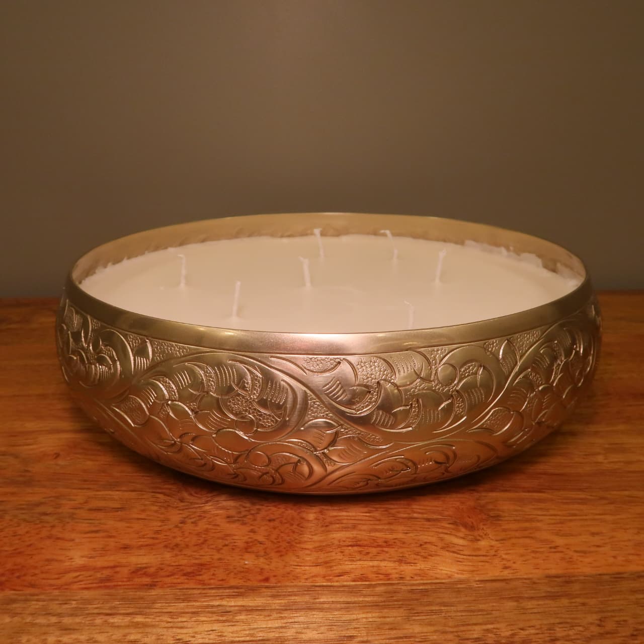 Organic Candle - Silver coloured bowl