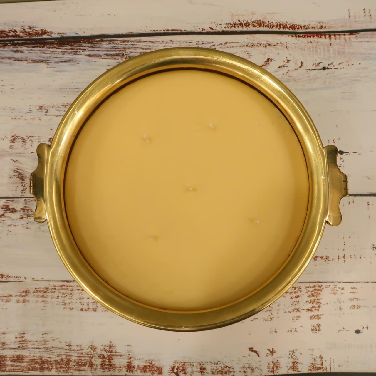 Organic Candle in Brass Uruli