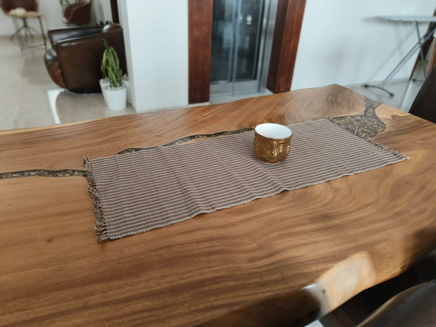 Table Runner Striped