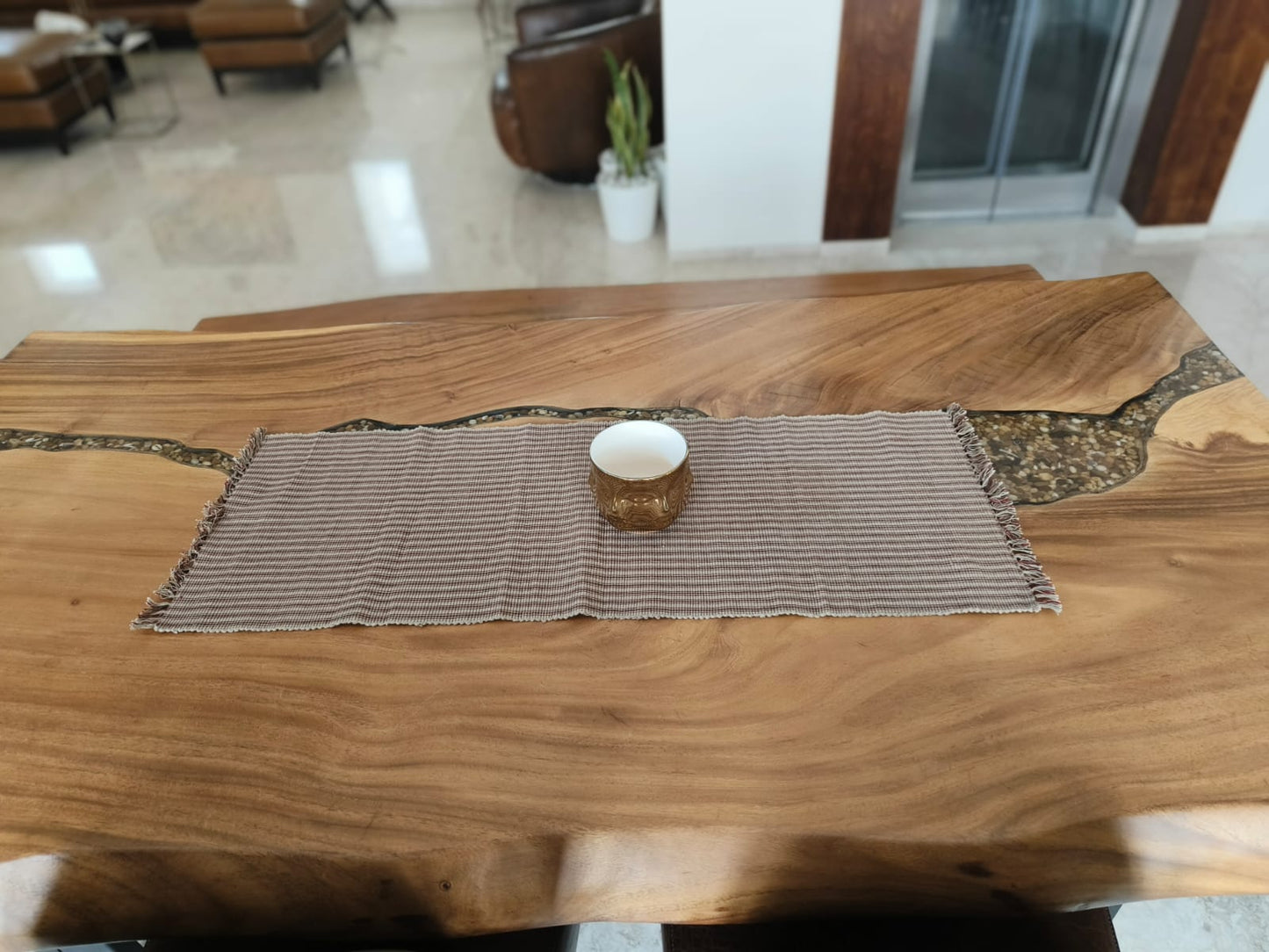 Table Runner Striped