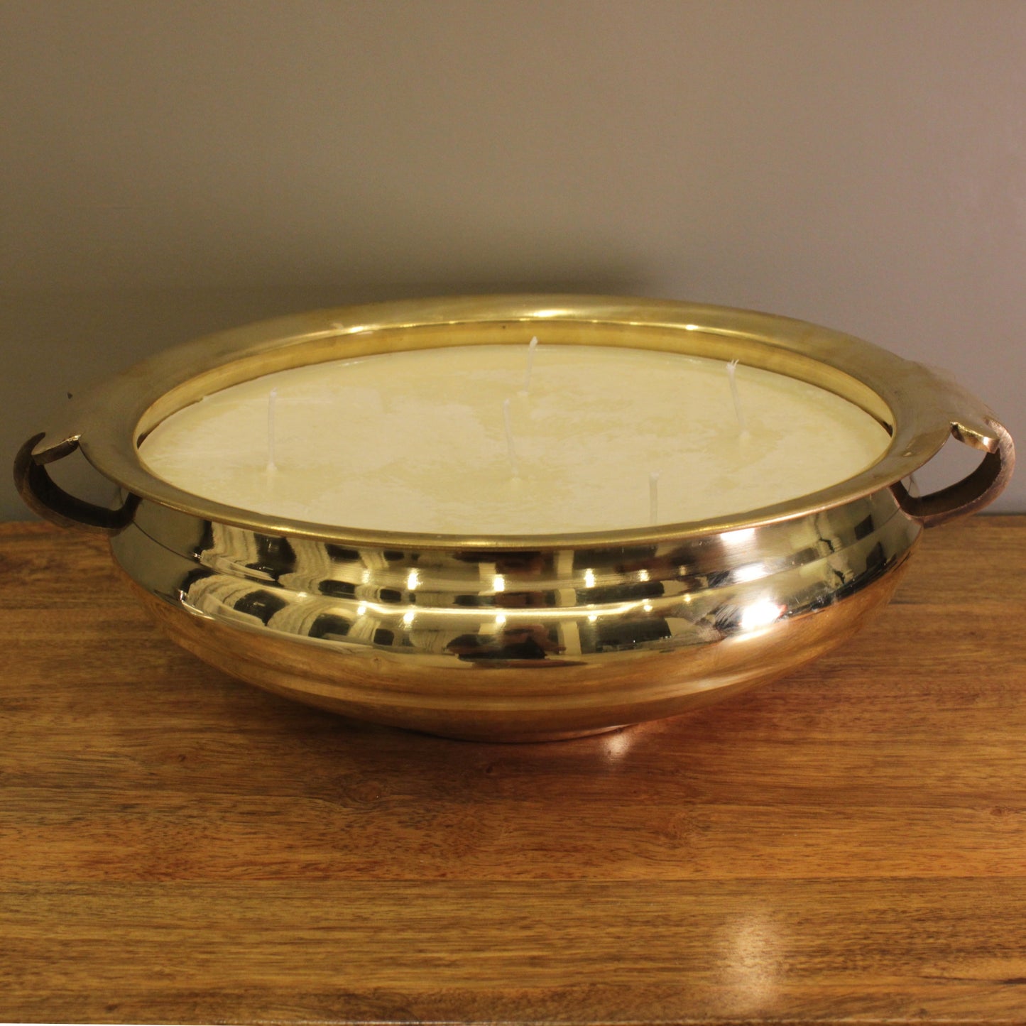 Organic Candle in Brass Uruli