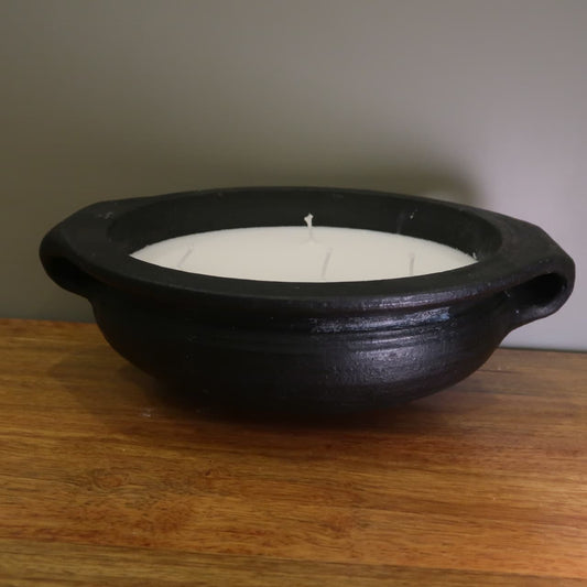 Organic Candle in black Kadai