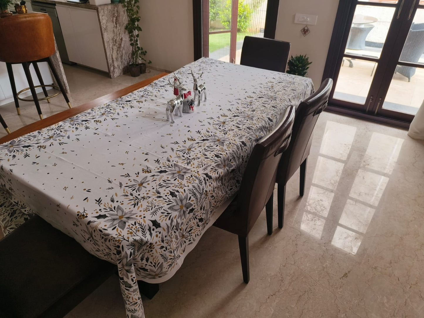 Table Cloth - White & Gold