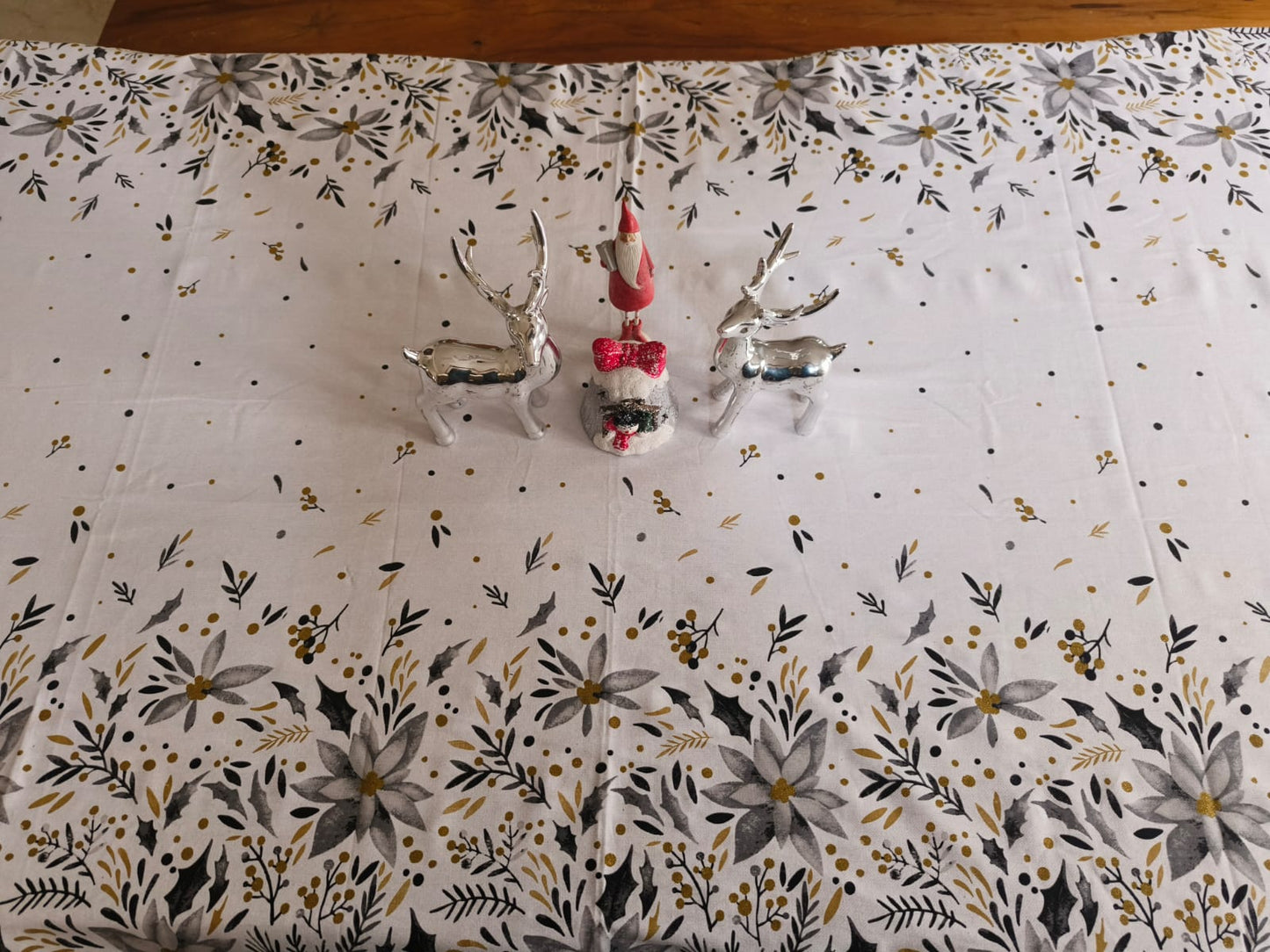 Table Cloth - White & Gold